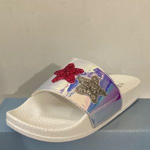 Zula Girls Slide Sandals White Star Embroidered Size 4 M US